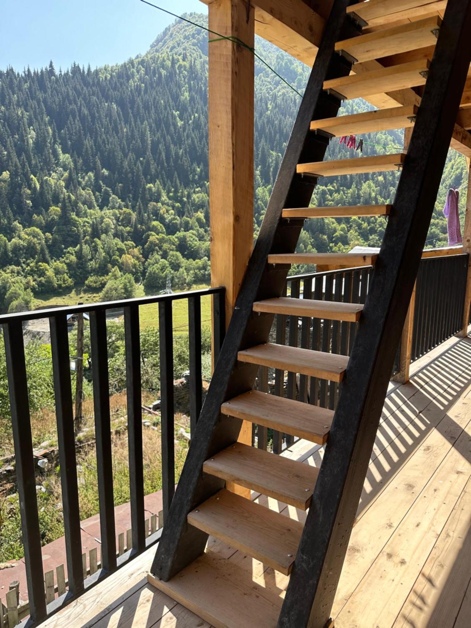 Elos Guesthouse Iprari Bagian luar foto