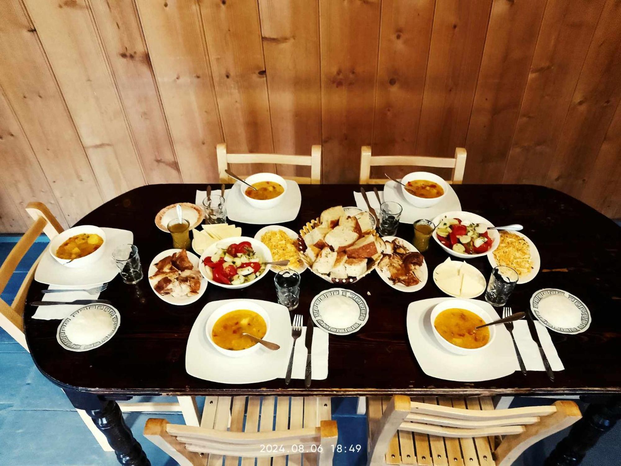 Elos Guesthouse Iprari Bagian luar foto