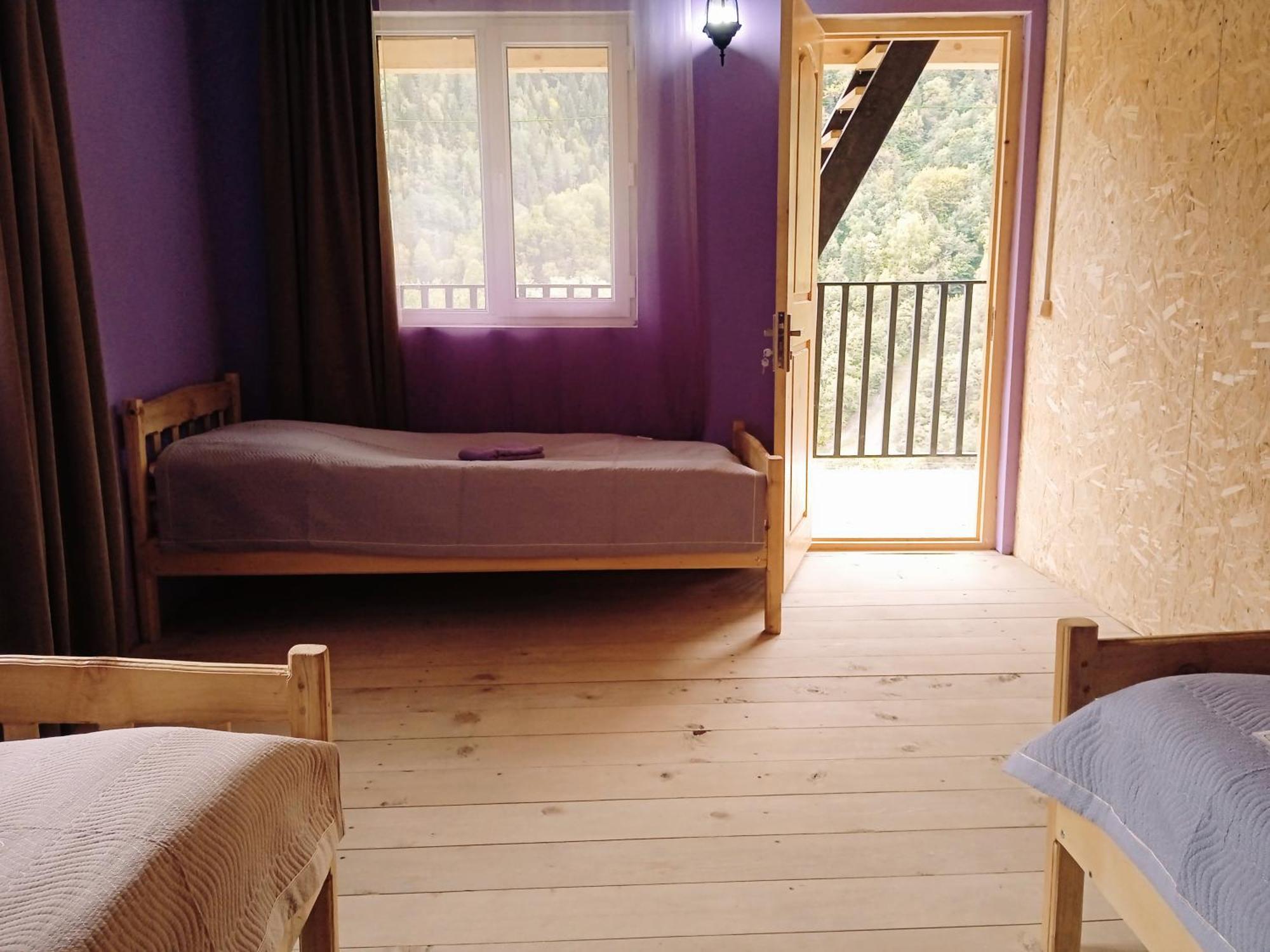 Elos Guesthouse Iprari Bagian luar foto