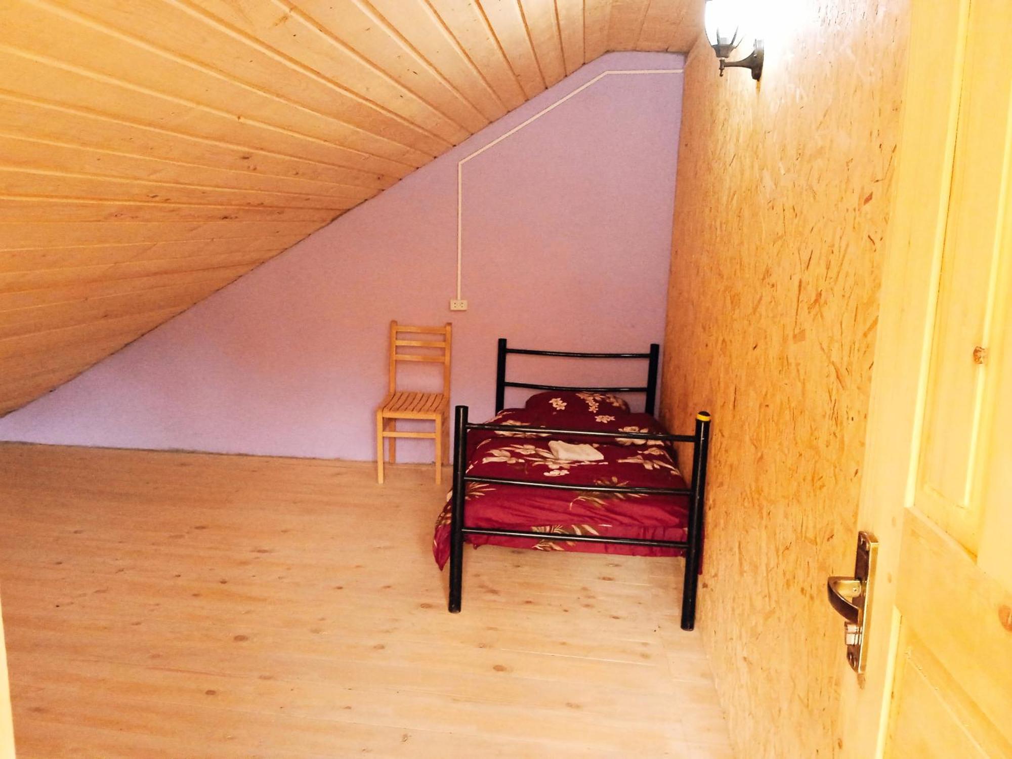 Elos Guesthouse Iprari Bagian luar foto
