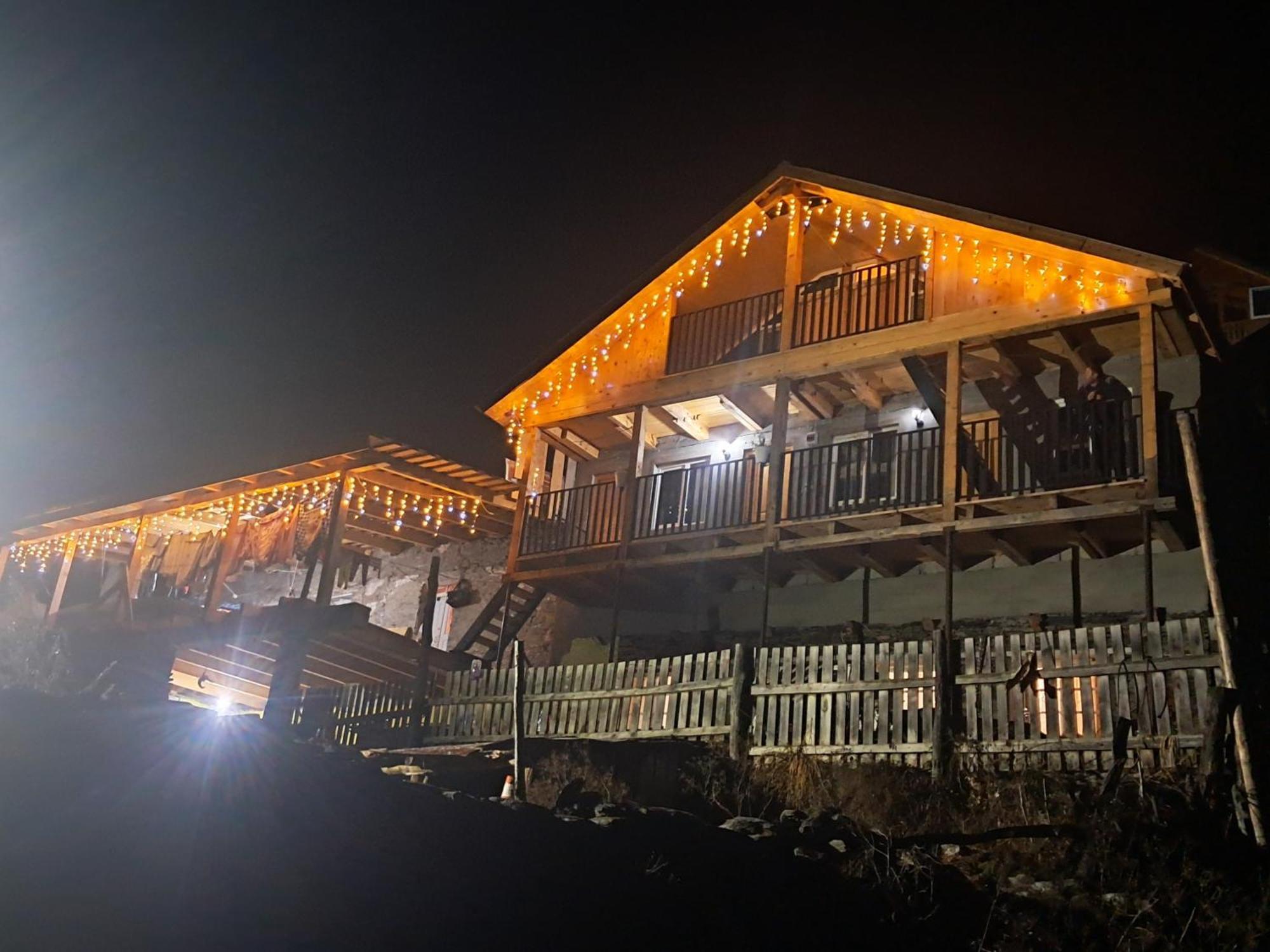 Elos Guesthouse Iprari Bagian luar foto